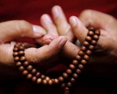 Chanting Mantra and Making a 108 Beads Mala